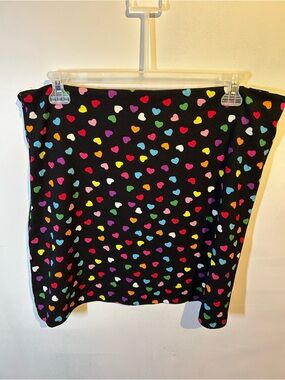 SHEIN Black Mini Skirt with Multicolor Heart Print